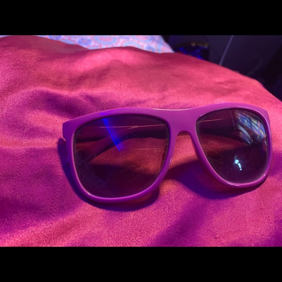 Fashion Nova sunglasses (2 pairs) - Picture 1 of 4